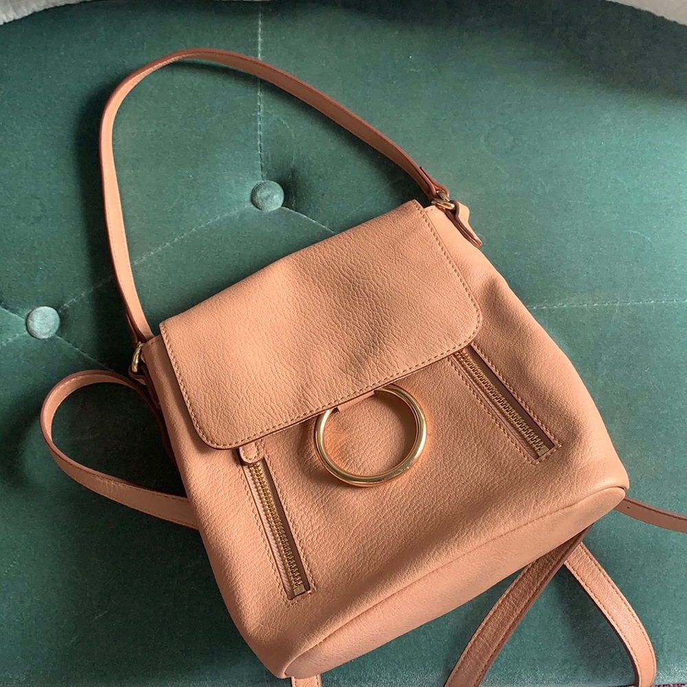 Peach-Tone Ring Accent Women's Shoulder Bag